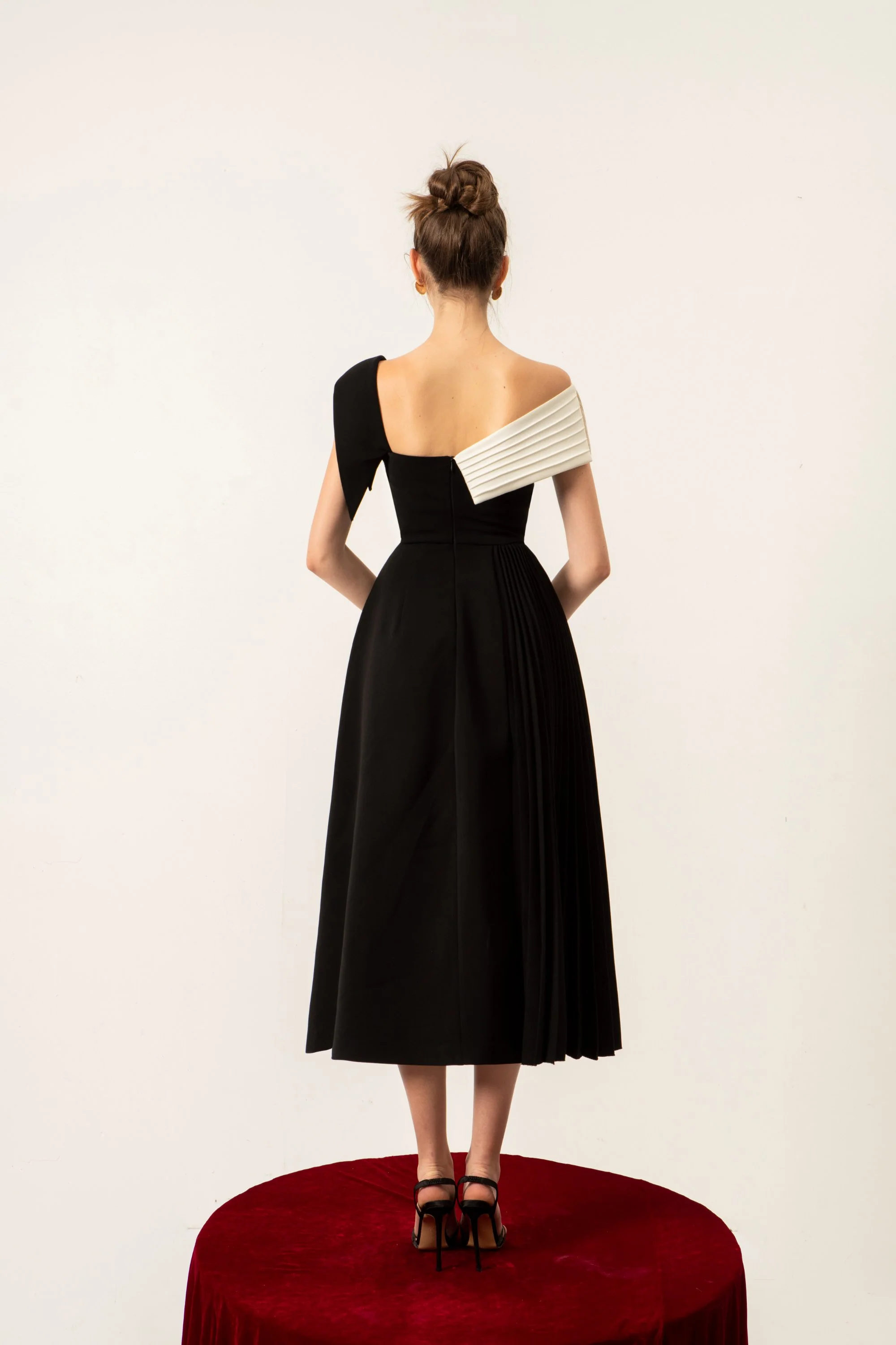 Hattie Off-shoulder Midi Dress - Image 6