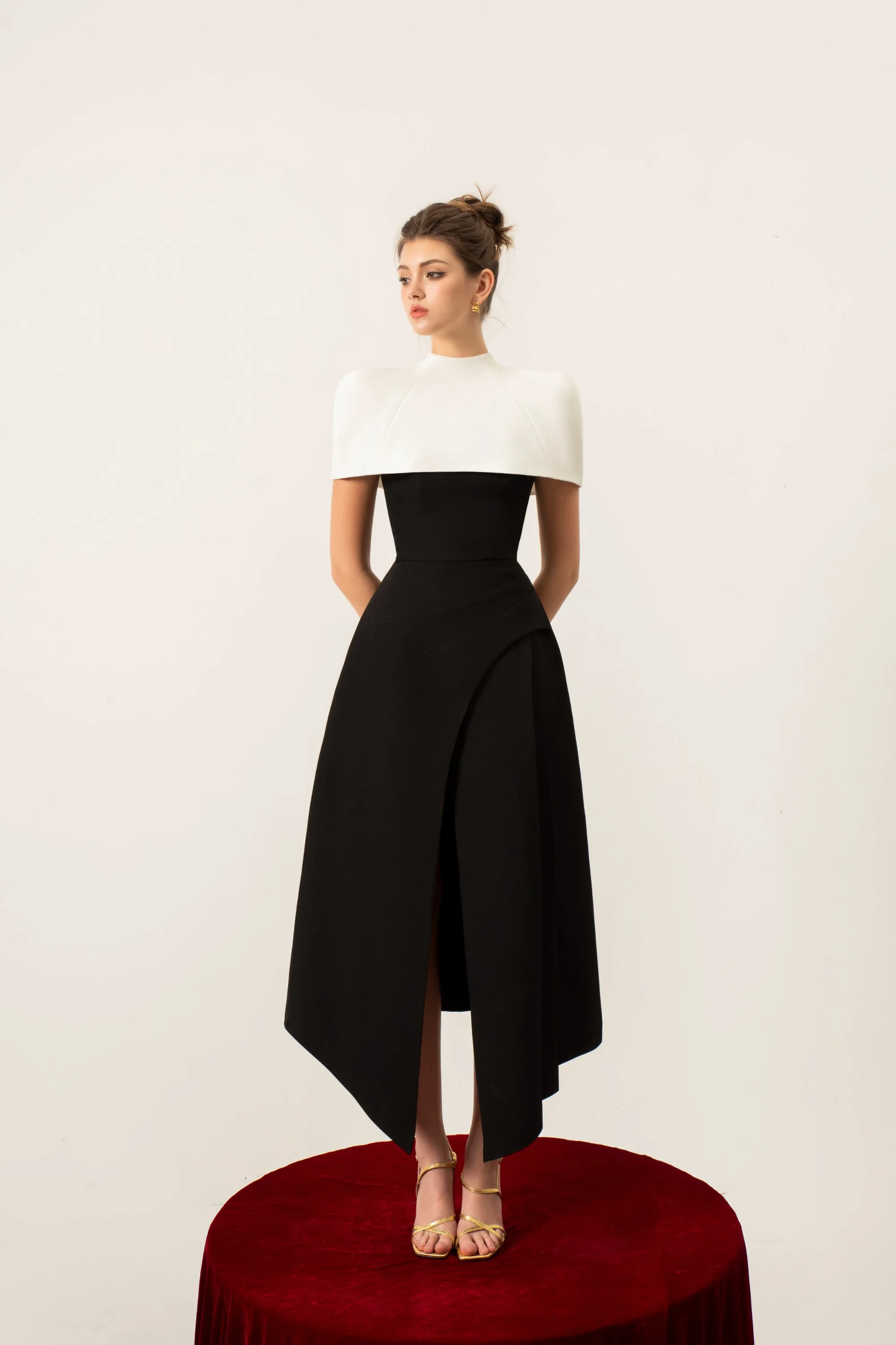 Lucy Cape Midi Dress - Image 7