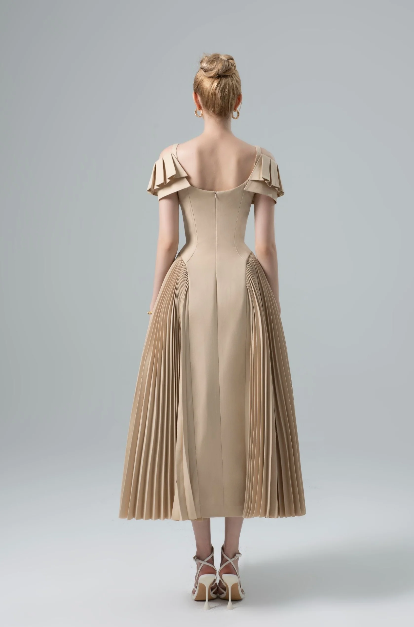 Sapphi Off-shoulder Midi Dress - Image 6